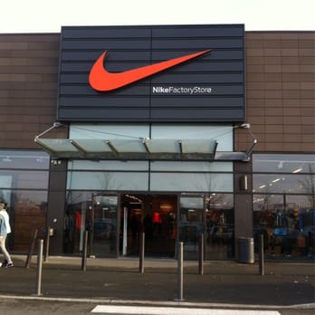 nike outlet france magasin, Photo de Nike Factory Outlet Store - Villeneuve-d'Ascq, Nord, France